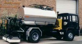 Model FEVW Bitumen Distributor; click to close